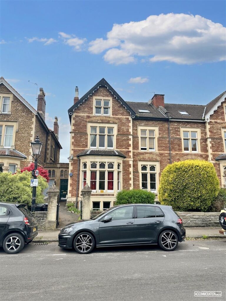 Hurle Crescent – 1st Floor